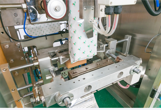 Medium Automatic Vertical Packing Machine Granules Seeds Nuts Vibrating Plate
